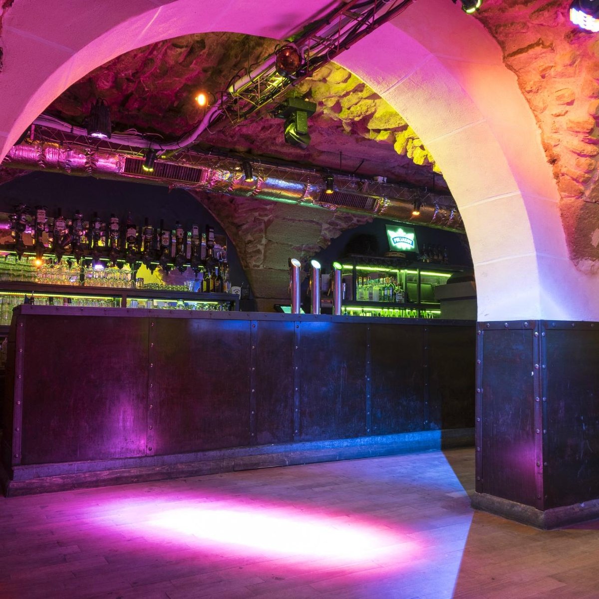 6 Of The Best Gay and Lesbian Bars and Clubs in Paris