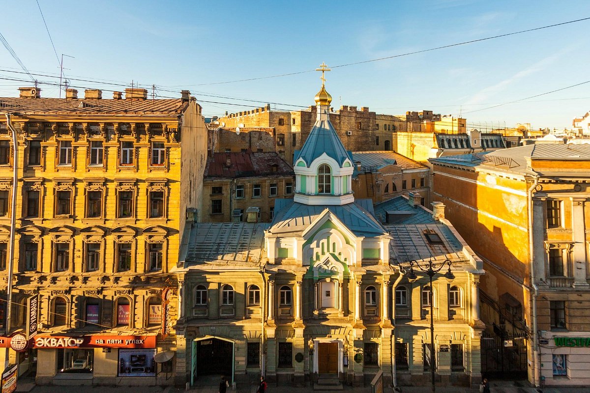 Face hostel. Дом Герварт в СПБ.