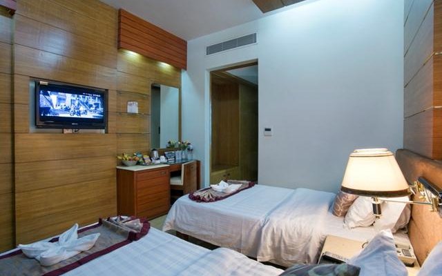Rooms & Suites