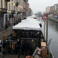 Il mercatino lungo i Navigli