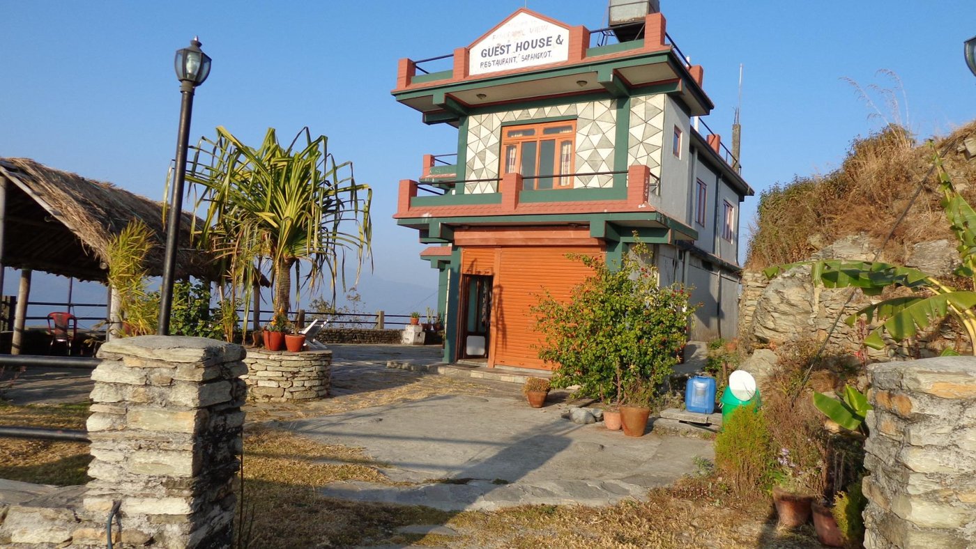 panoramic view guesthouse sarangkot