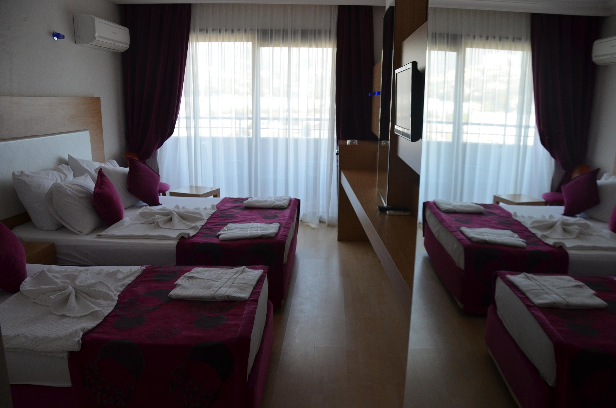 Дрита феризай. Drita Hotel 5. Дрита зири сейчас.