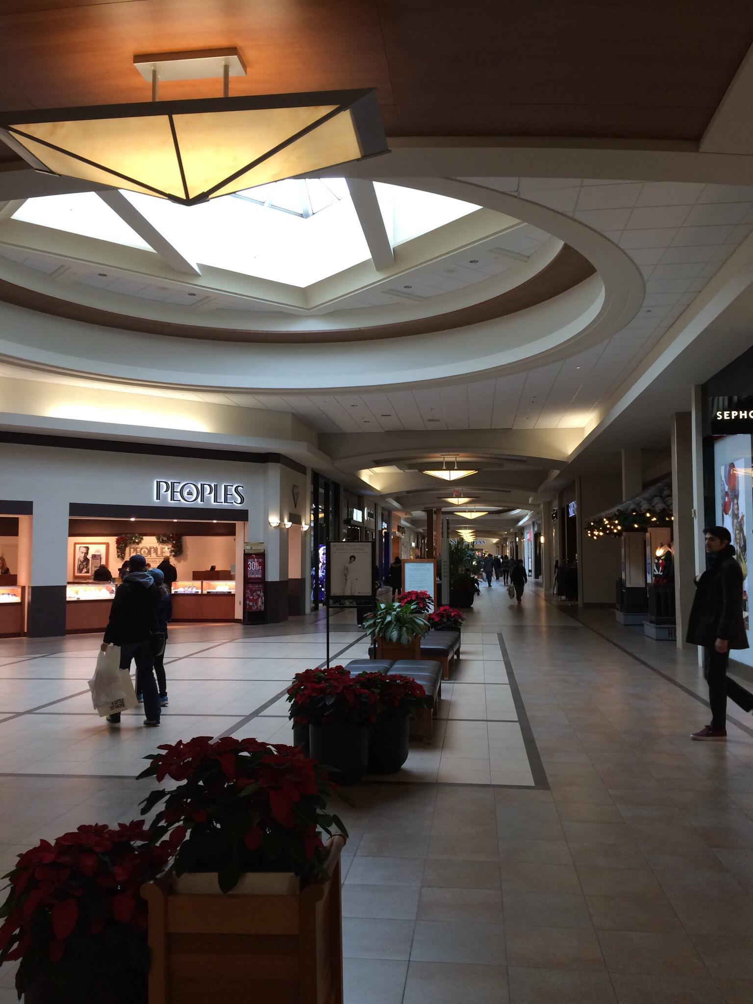 Hollister fairview clearance mall