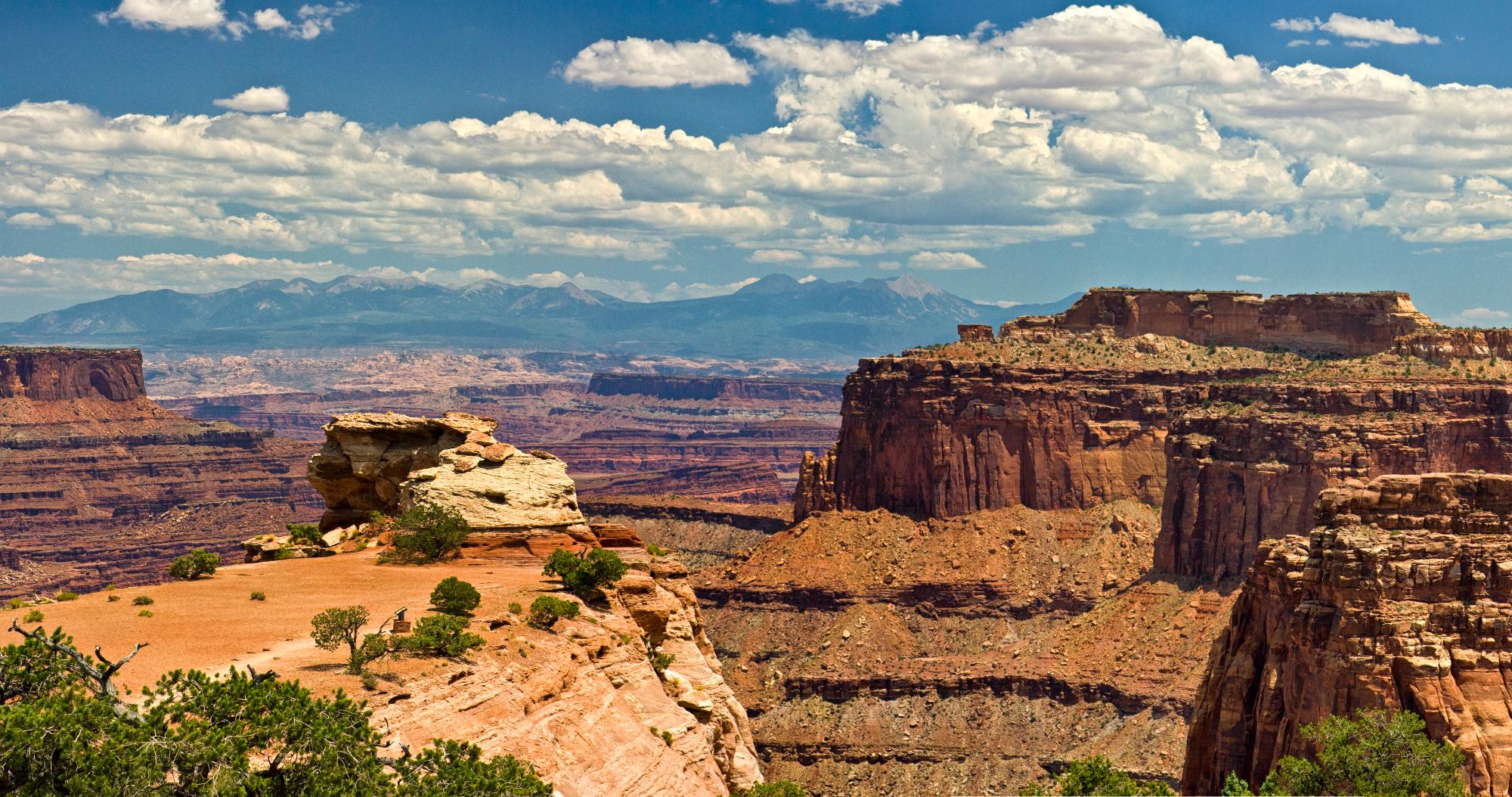 Shafer canyon outlet trail