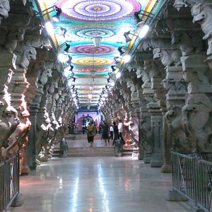 India - Tamil Nadu - Madurai - Meenakshi Amman Temple - Ha…