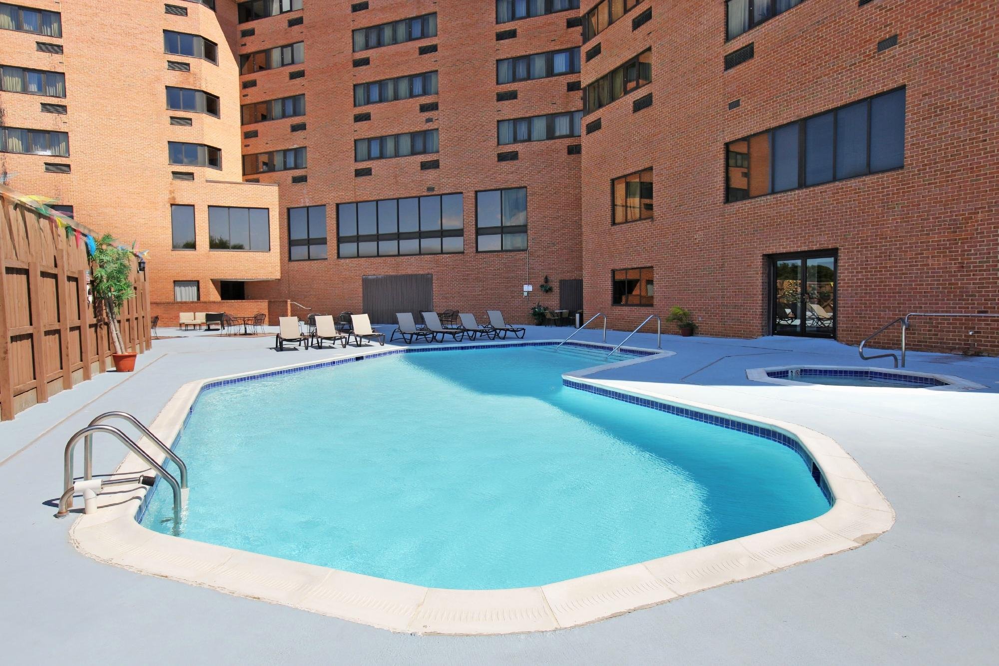 APM Inn Suites Pool Pictures Reviews Tripadvisor