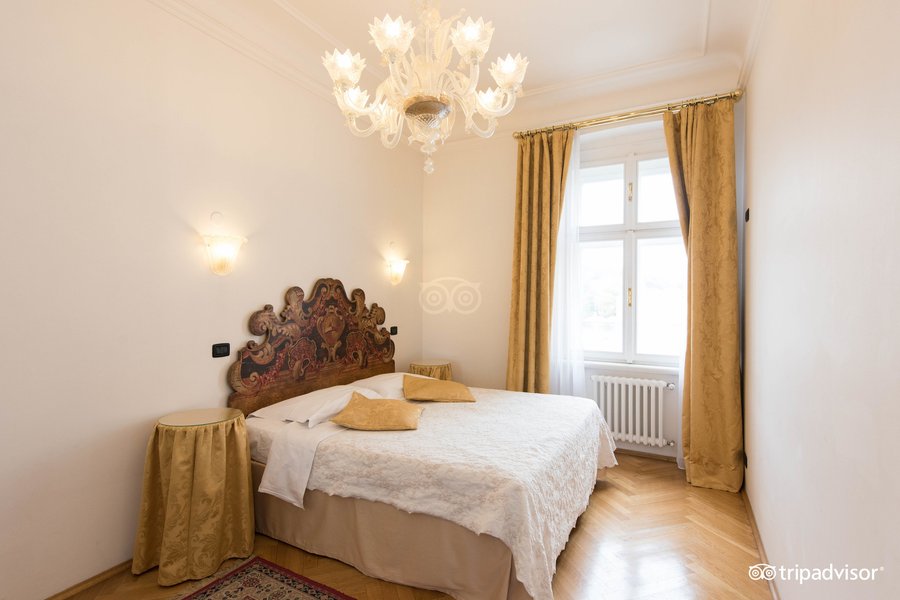 CHARLES BRIDGE PALACE $63 ($̶7̶4̶) - Updated 2022 Prices & Hotel ...