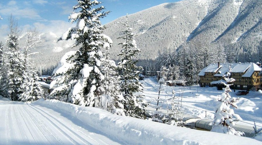 Izaak Walton Inn