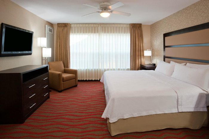 Homewood Suites by Hilton Sioux Falls Shuttle Bus Service: Pictures ...