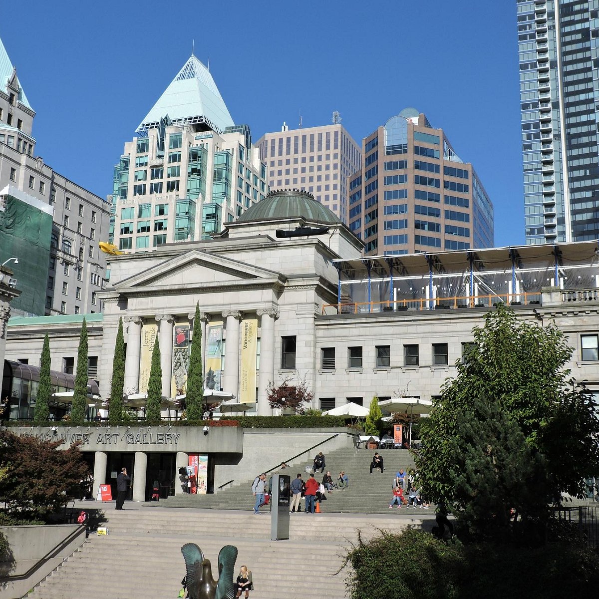 vancouver art gallery guided tour