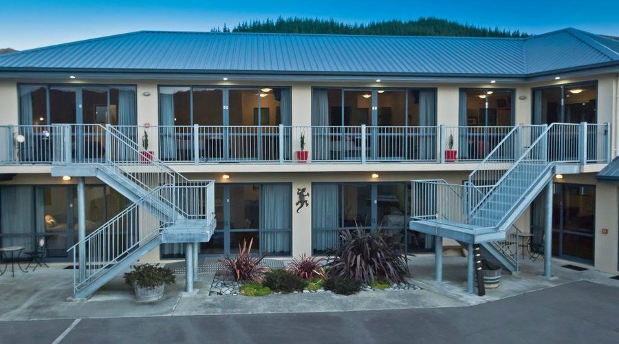 Motel