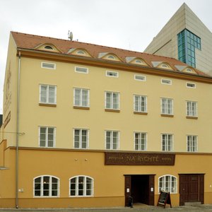 Budova objektu Pivovar Hotel Na Rychtě