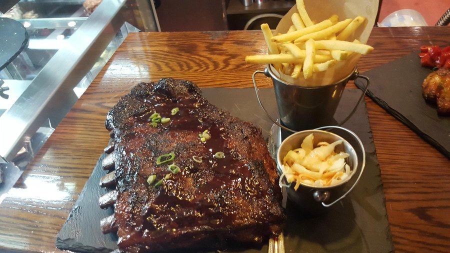 1/2 rack of St Louis Ribs