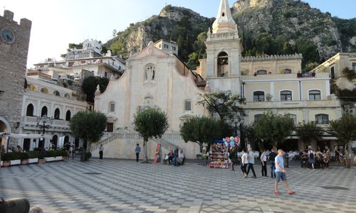 Taormina Square
