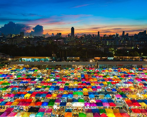 Chatuchak Market Guide, Bangkok: Best Shop Locations, Poppy Bling in 2023