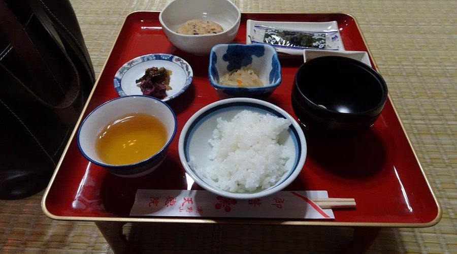 朝食