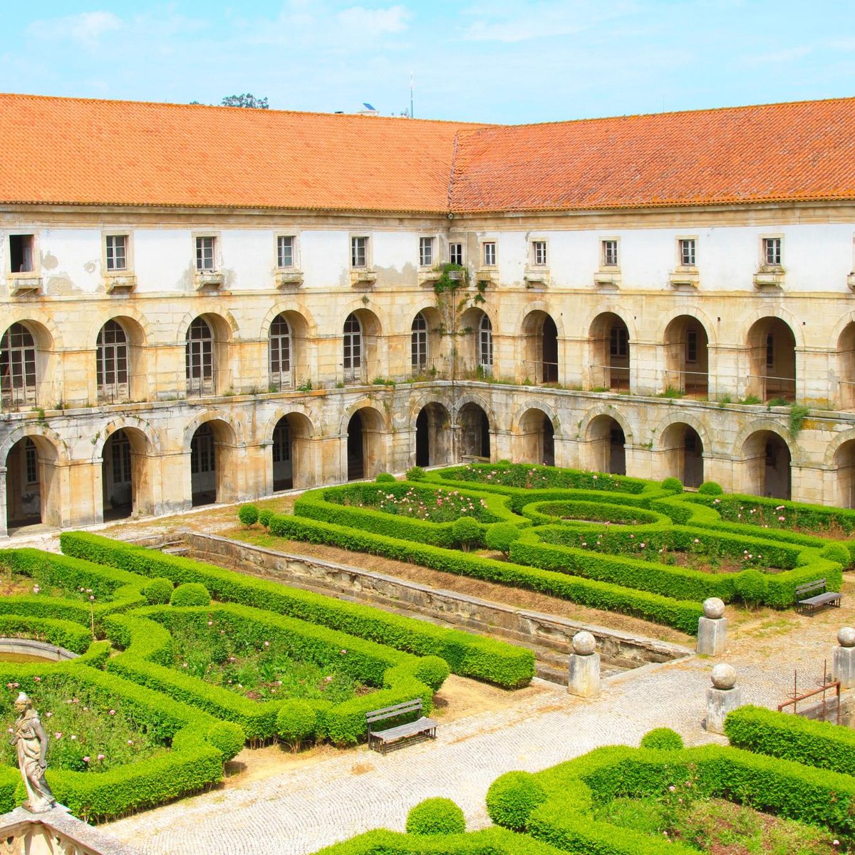 Cistermúsica na Sacristia e no bosque do Mosteiro de Alcobaça, mas também  em Coz e na Fórnea – Região de Leiria