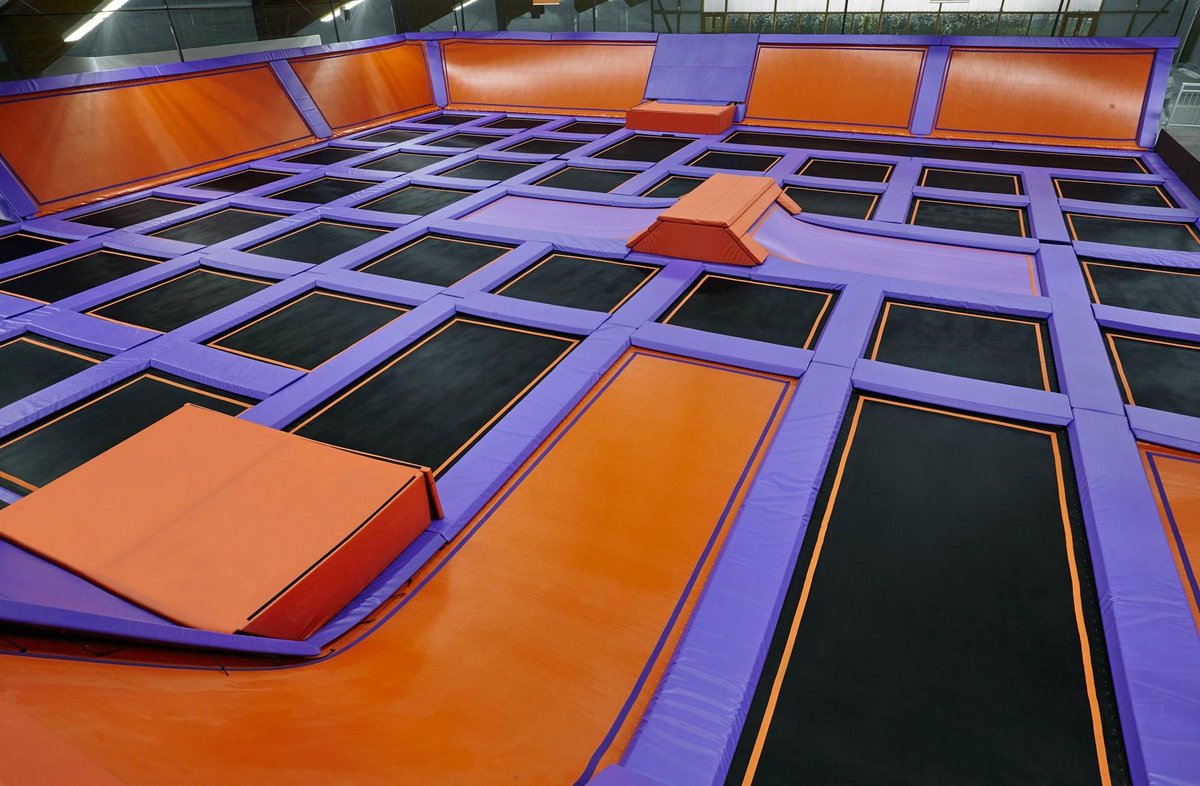 dør spejl Reporter Advent JUMP House Hamburg-Stellingen - All You Need to Know BEFORE You Go