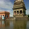 Things To Do in Parasnath Jain Temple, Restaurants in Parasnath Jain Temple