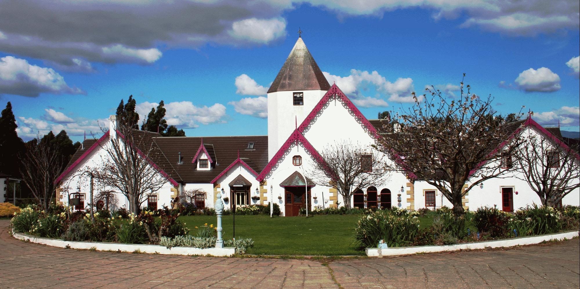 Hotel photo 21 of Hatcher's Manor.