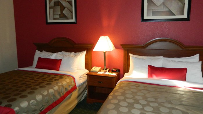 Ramada by Wyndham North Spokane Kitchenettes: Pictures & Reviews ...