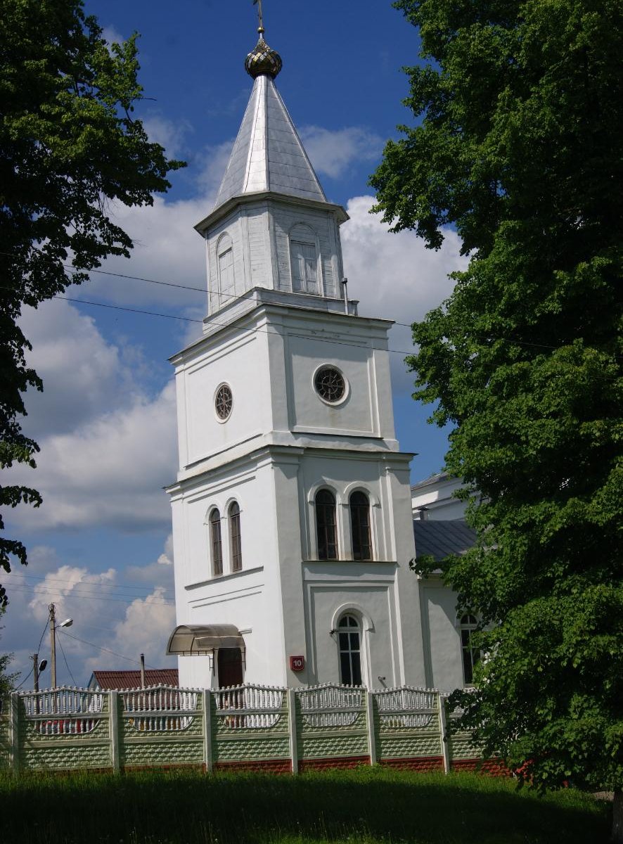 Svyatitelya Chudotvortsa Nikolaya Temple, Lahojsk