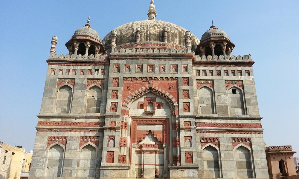 Shah Ibrahim Tomb