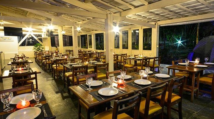 Localizado dentro do Hotel Wembley Inn, ponta das toninhas Ubatuba/SP. É aberto ao publico em ge