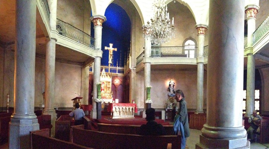 Interior Church San Luis Gonzaga