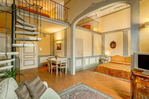 Room & Suite