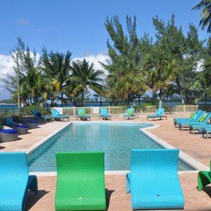 Courtyard by Marriott Nassau Downtown/Junkanoo Beach, hotel in Nassau