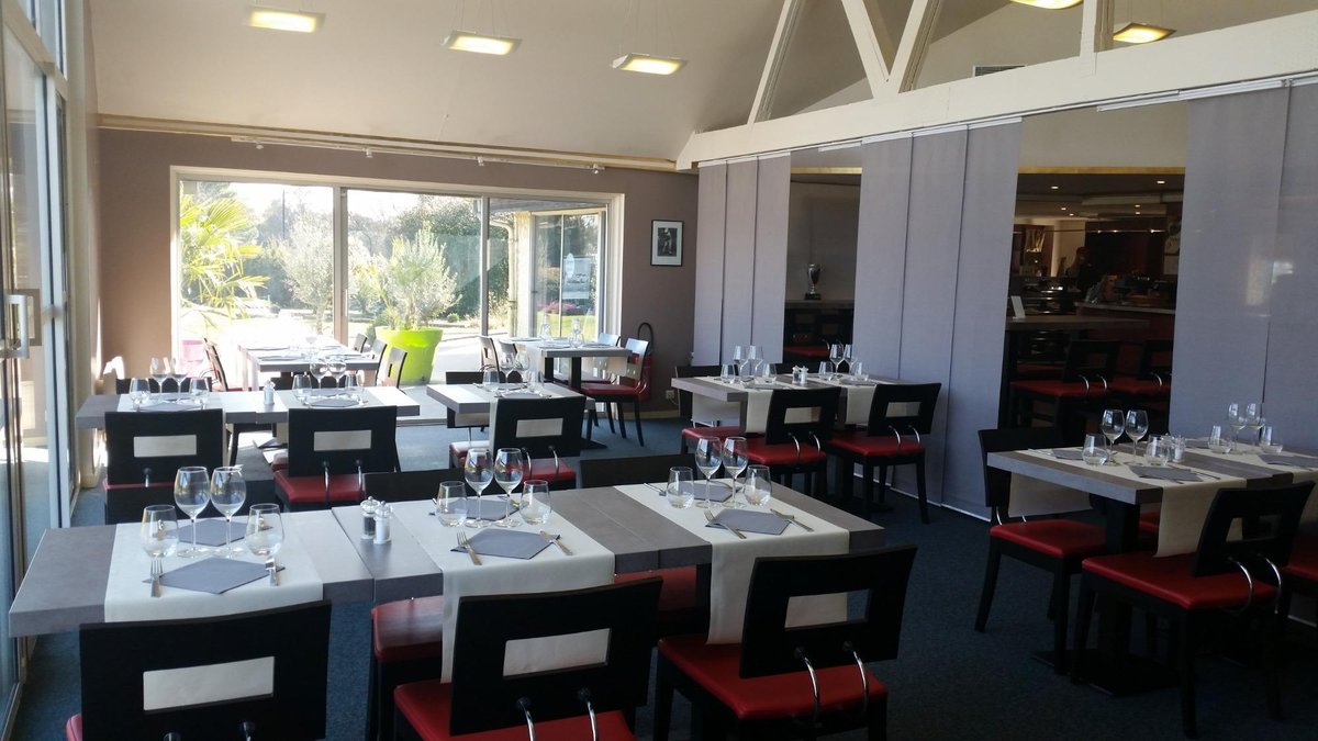 LE RESTAURANT DU GOLF, Gif-sur-Yvette - Rond Point du Golf - Restaurant  Reviews, Photos & Phone Number - Tripadvisor