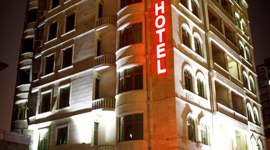 Safran Hotel night view