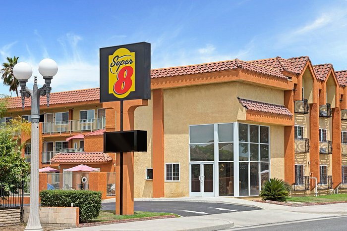 Reserved Because They Served: Super 8 Introduces Veteran Parking at Nearly  1,800 Hotels across the U.S. and Canada