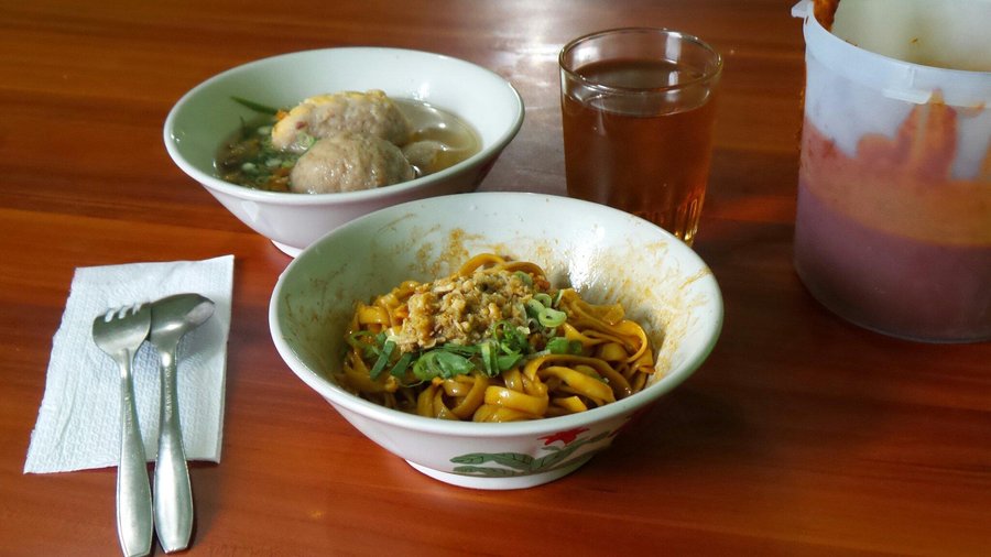Meatball Noodle Loma, delicous!