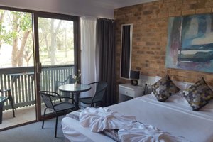 Room & Suite