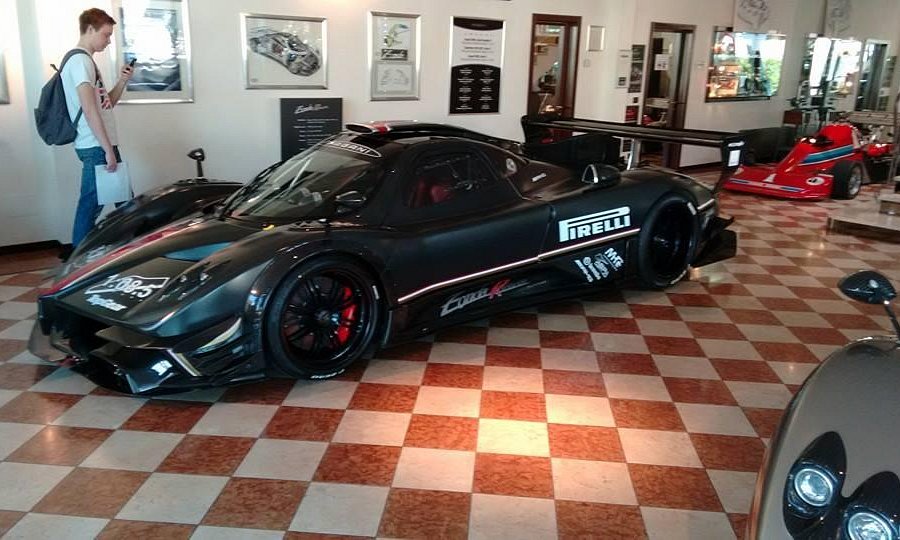 can you tour the pagani factory
