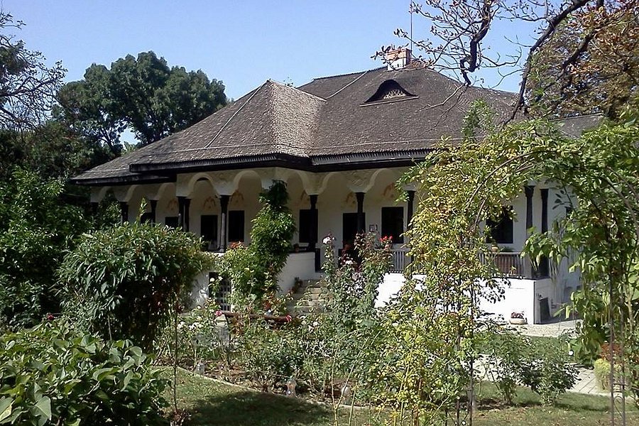 Bellu Manor image