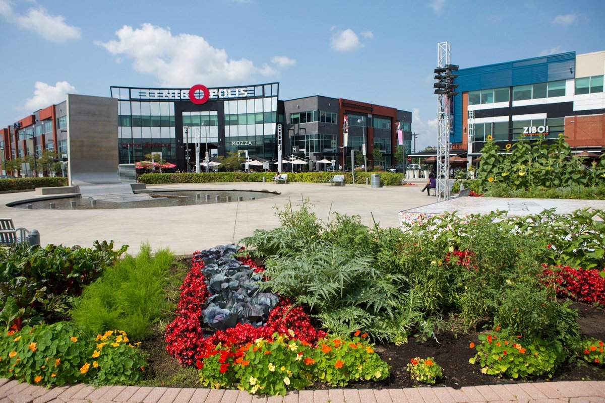 Centropolis Entertainment Complex / #CanadaDo / Best Things to Do in Laval