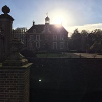 Nog eens de ondergaande zon achter Kasteel Diepenheim