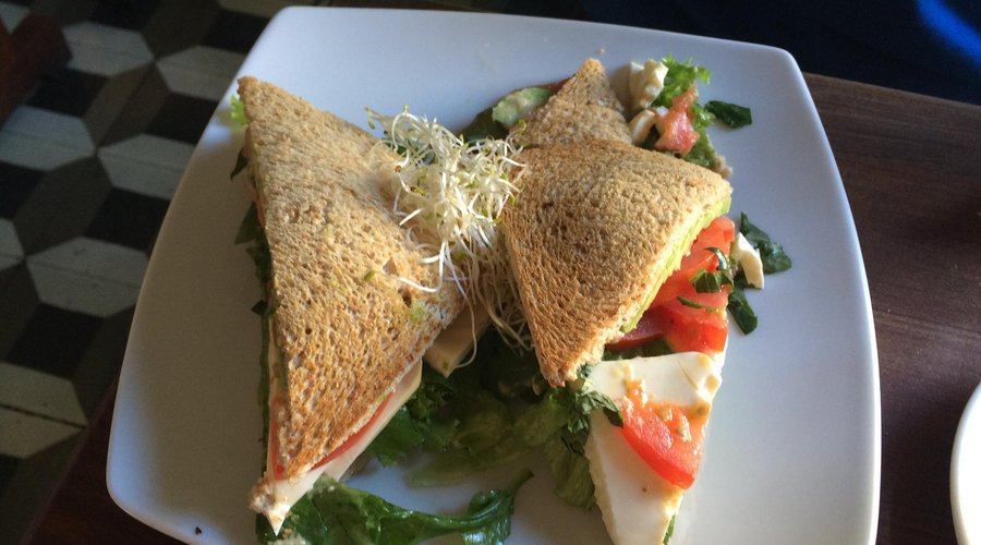 Sandwich Hierbas Buenas
