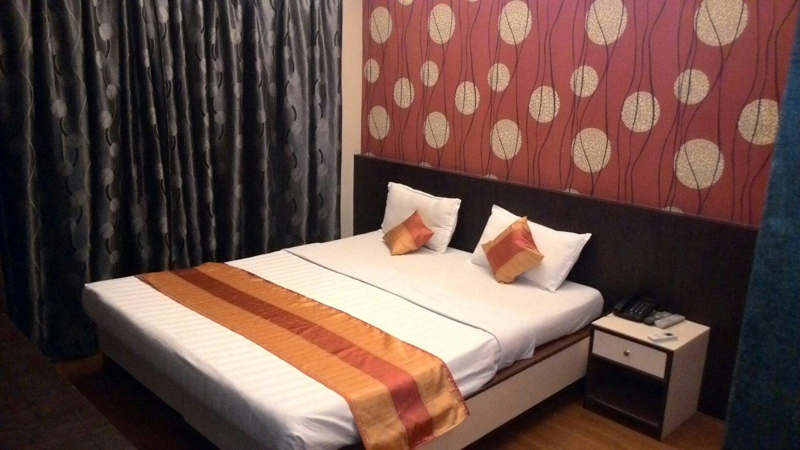 Bharat Avenue 3 Star Hotel Andheri by null
