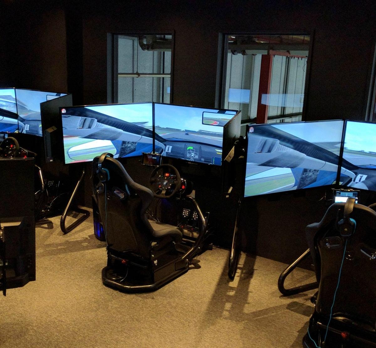 Vehicle setup. Стол для драйв симуляции.