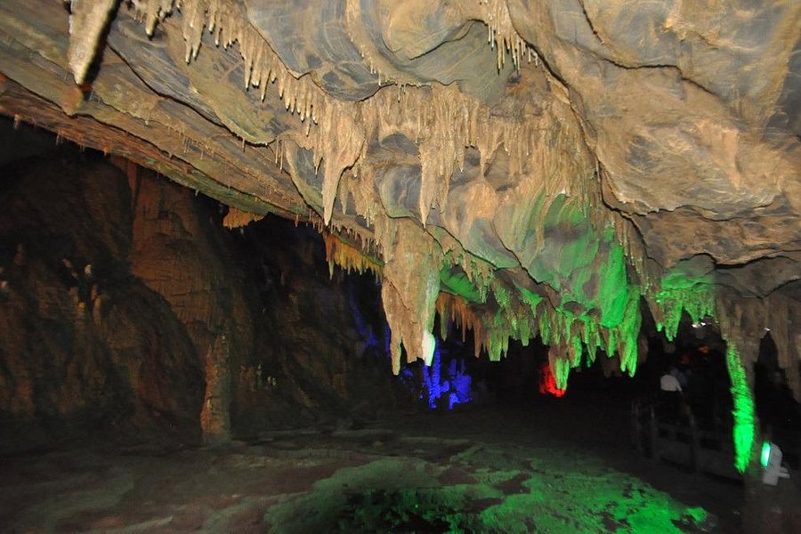 Qiliang Cavern image