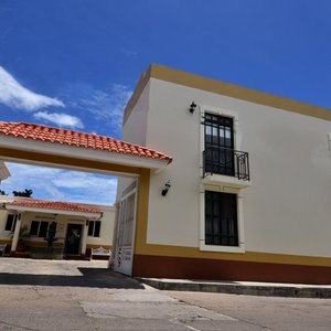 Fachada del hotel