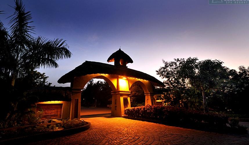 Entrance gate