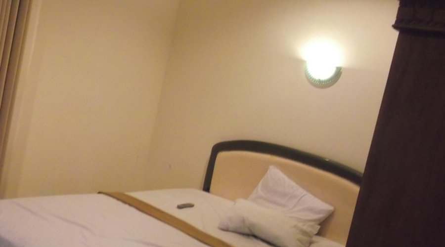 ranjang di hotel