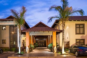 Villa Bali Luxury Guest House & Conference Centre in Bloemfontein, image may contain: Villa, Housing, Hotel, Resort