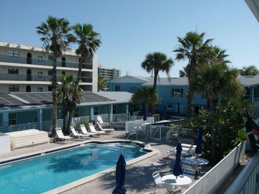 NAUTICAL WATCH BEACH RESORT - Prices & Hotel Reviews (Belleair Beach ...