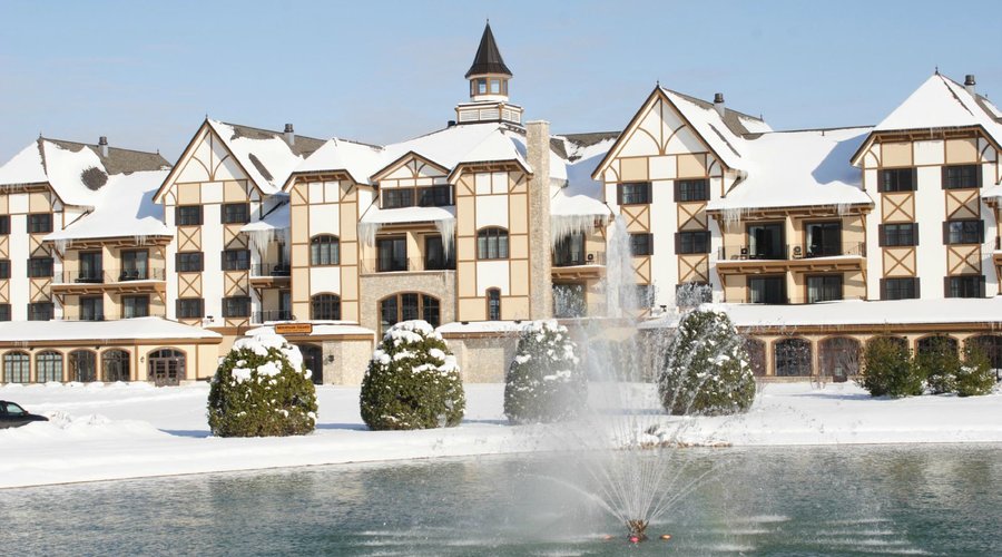 Mountain Grand Lodge & Spa